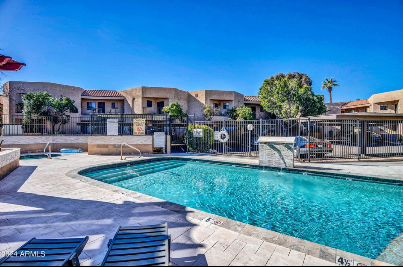 Phoenix Condo: 1352 East highland Ave,