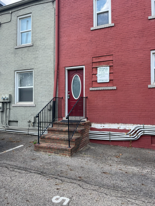 Columbus Townhome: 90 E 8th Ave