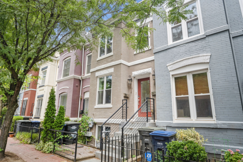 Washington Condo: 43 Hanover Pl NW