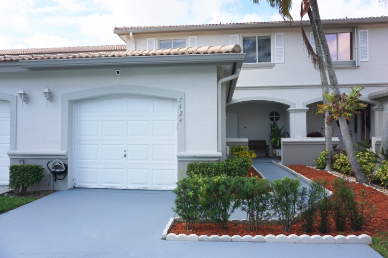 Miami Townhome: 7424 SW 162 PL