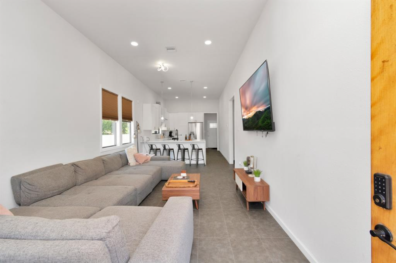 Houston Single Room: 3439 Reeves St