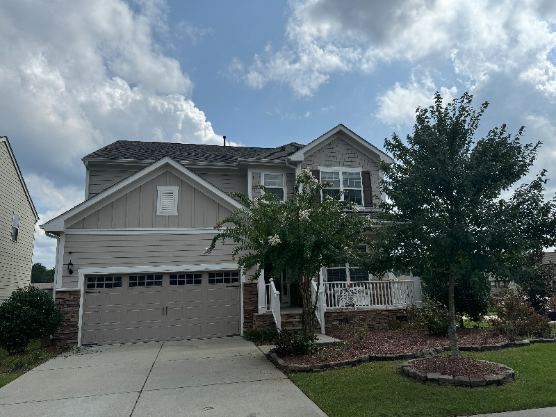 Cary House: 925 Lemster Ln