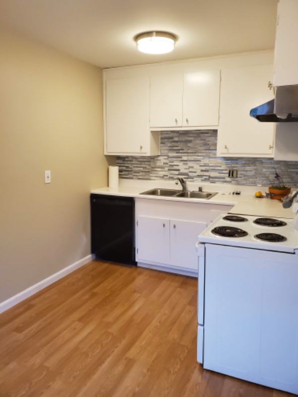 PINOLE Apartment: 2171 peach st.