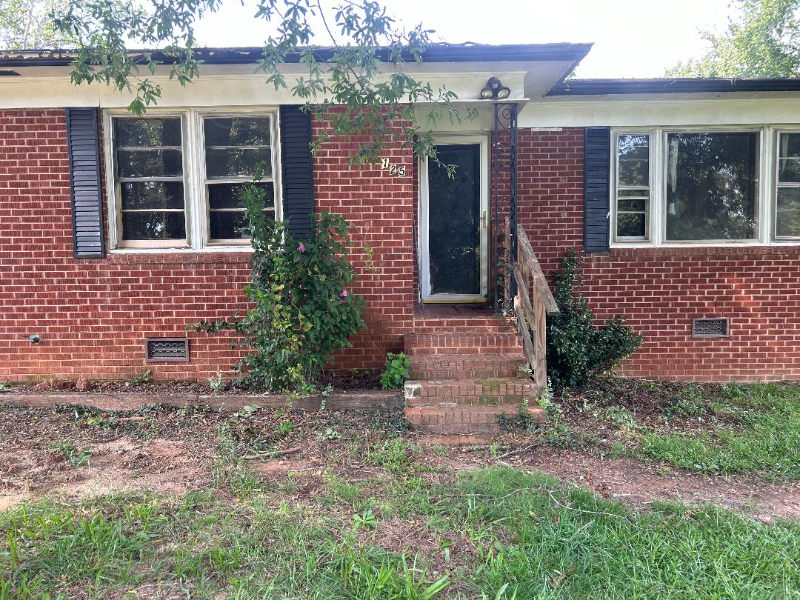 Forest House: 125 Newline Rd