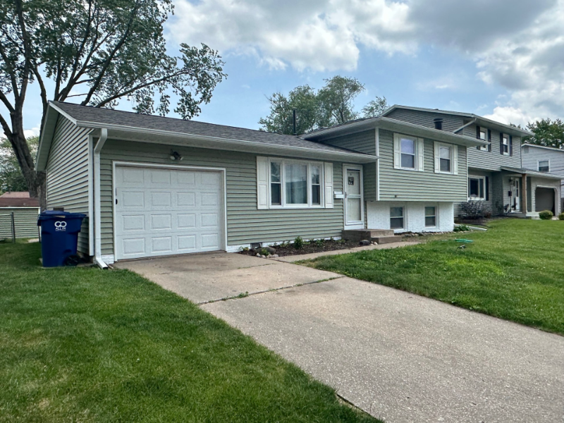 Bettendorf House: 3121 Westmar Dr