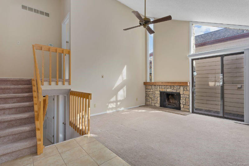 Aurora House: 2973 S Revere St