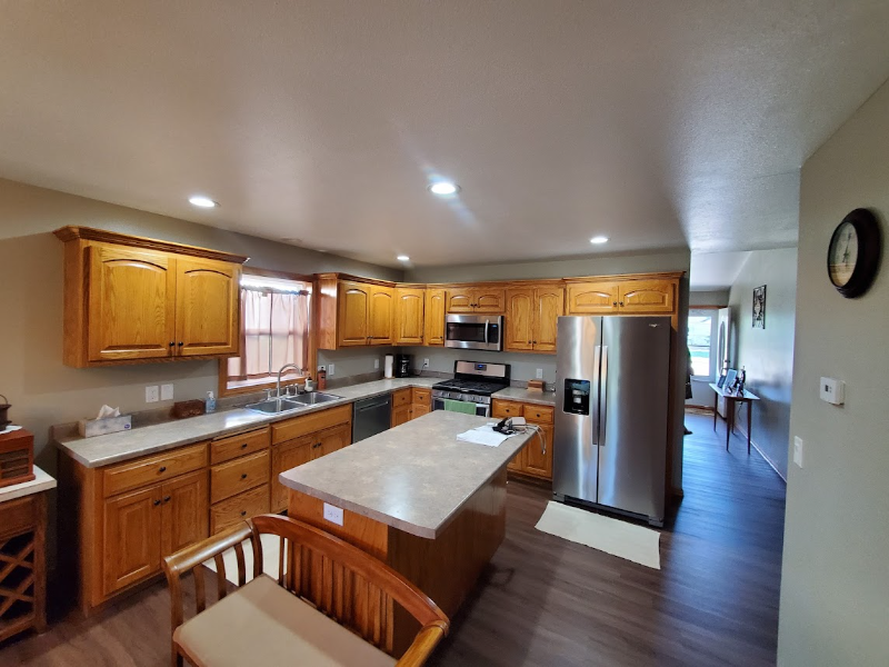 Seymour Multiplex: 1223 Trailside Terrace