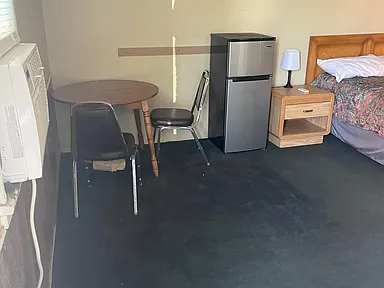Green River Apartment: 316 East Flaming gorge way