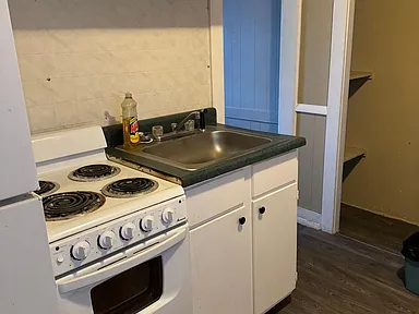 Green River Apartment: 316 East Flaming gorge way