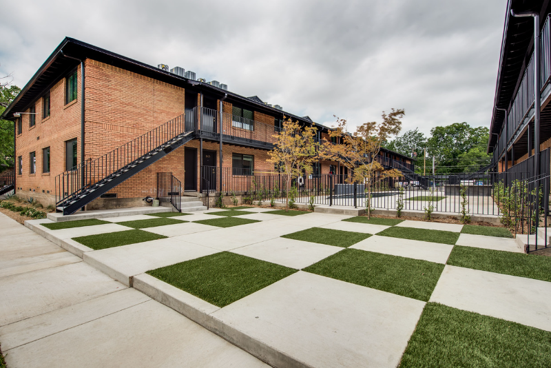 Dallas Apartment: 5103 Liveoak Street