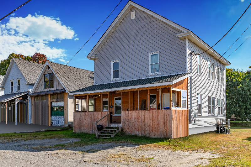 East Millinocket House: 11 Birch Street
