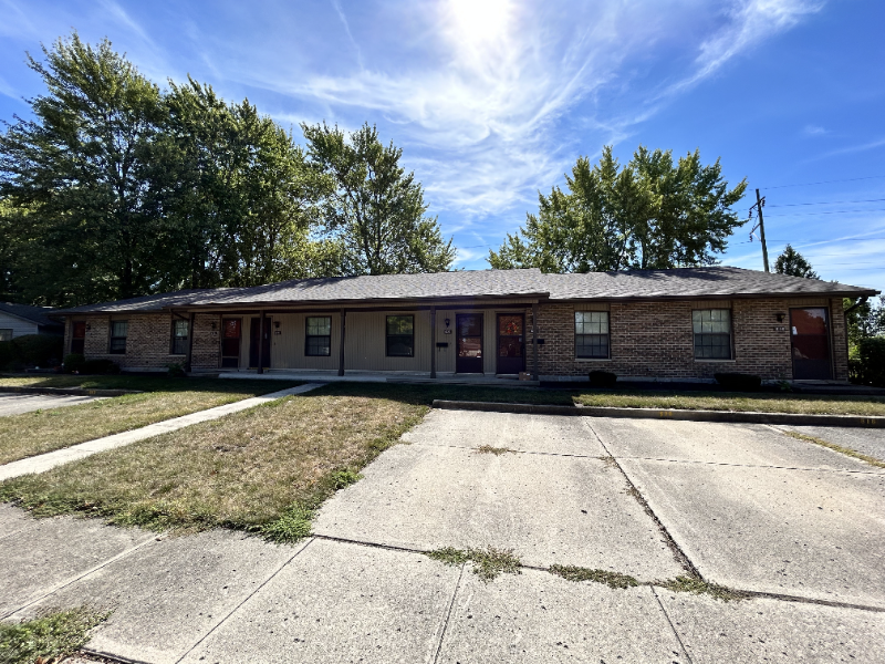 Celina Apartment: 624 Cumberland Drive