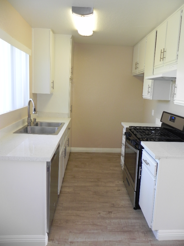 Garden Grove Apartment: 8602 Chapman Ave