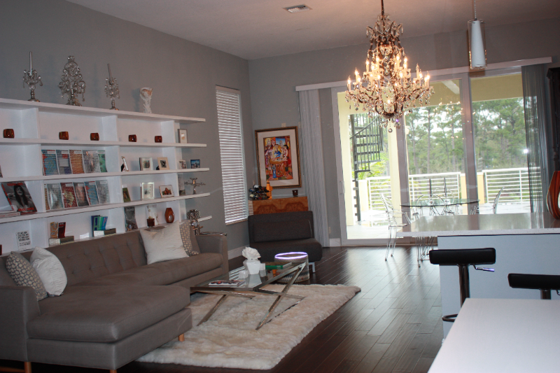 WELLINGTON House: 5862 Homeland Road