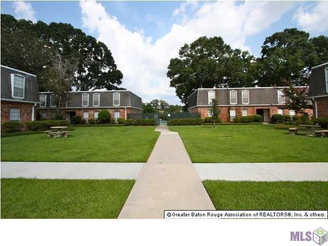 Baton Rouge Condo: 1755 College Dr