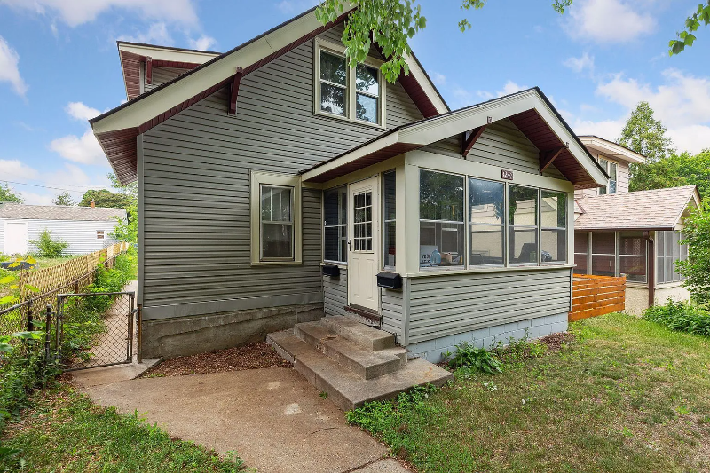 Saint Paul Multiplex: 1247 Hubbard Ave