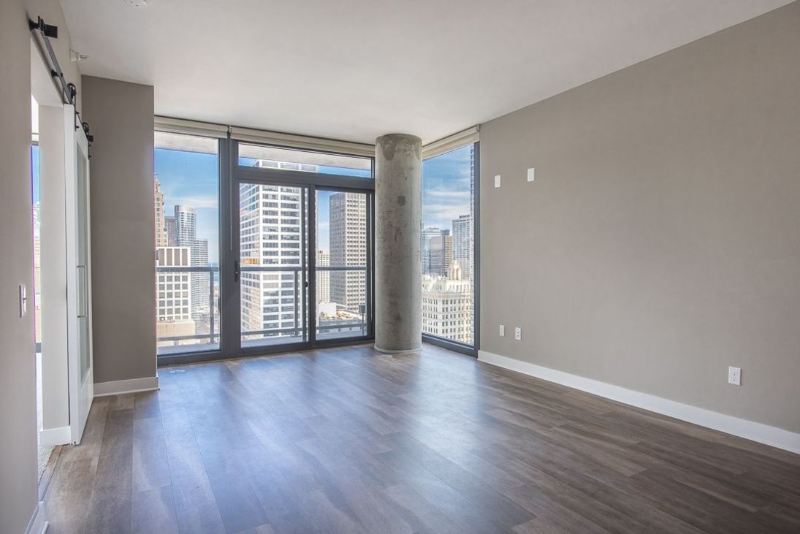 Chicago Apartment: 509 N State St