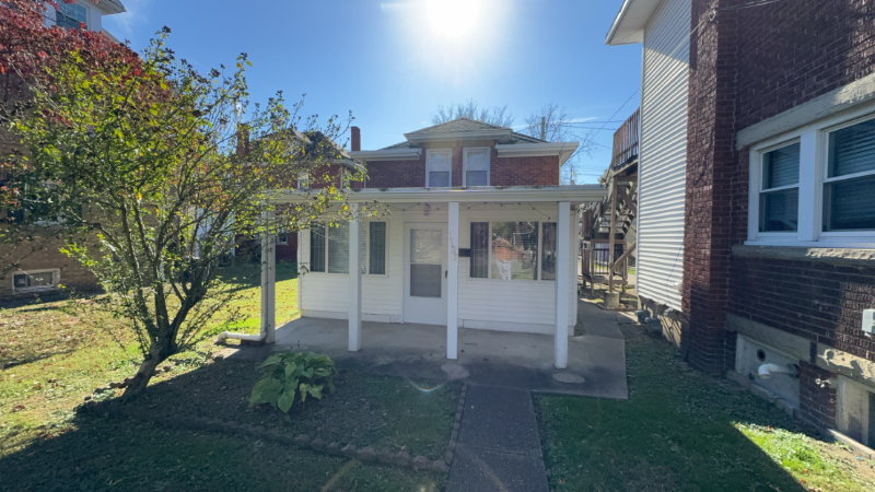 Huntington House: 1125 10th Avenue