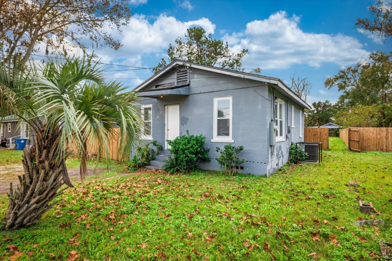 jacksonville House: 256 vernis ave