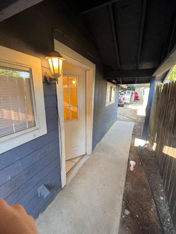 Sherman House: 1120 N Harrison Ave