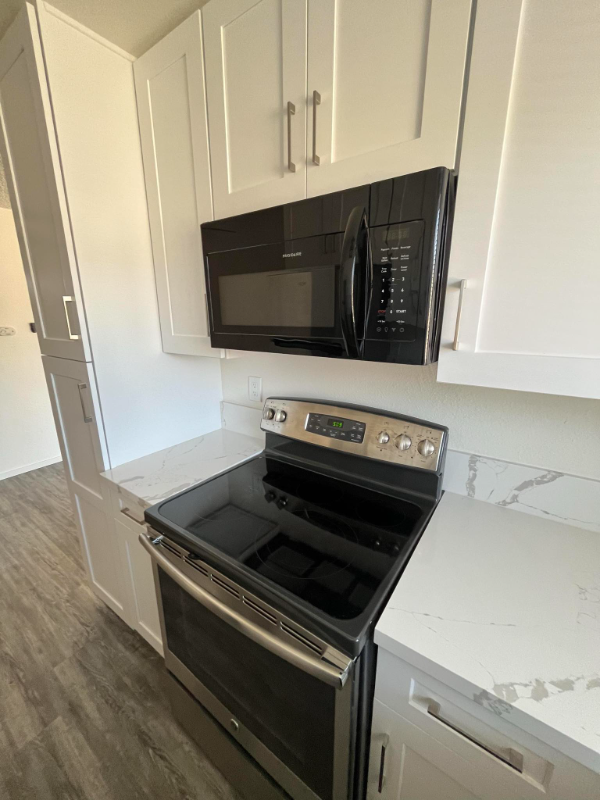 ElCajon Apartment: 530 Graves Ave