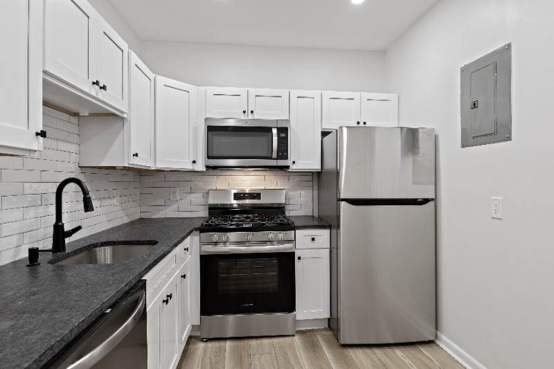 Albany Apartment: 367 Partridge Street