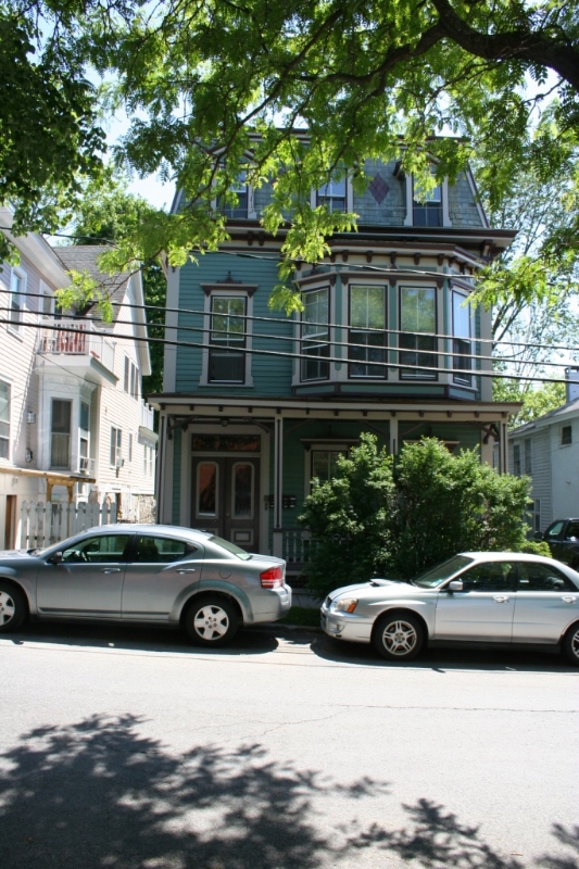 Saratoga Springs Apartment: Caroline St