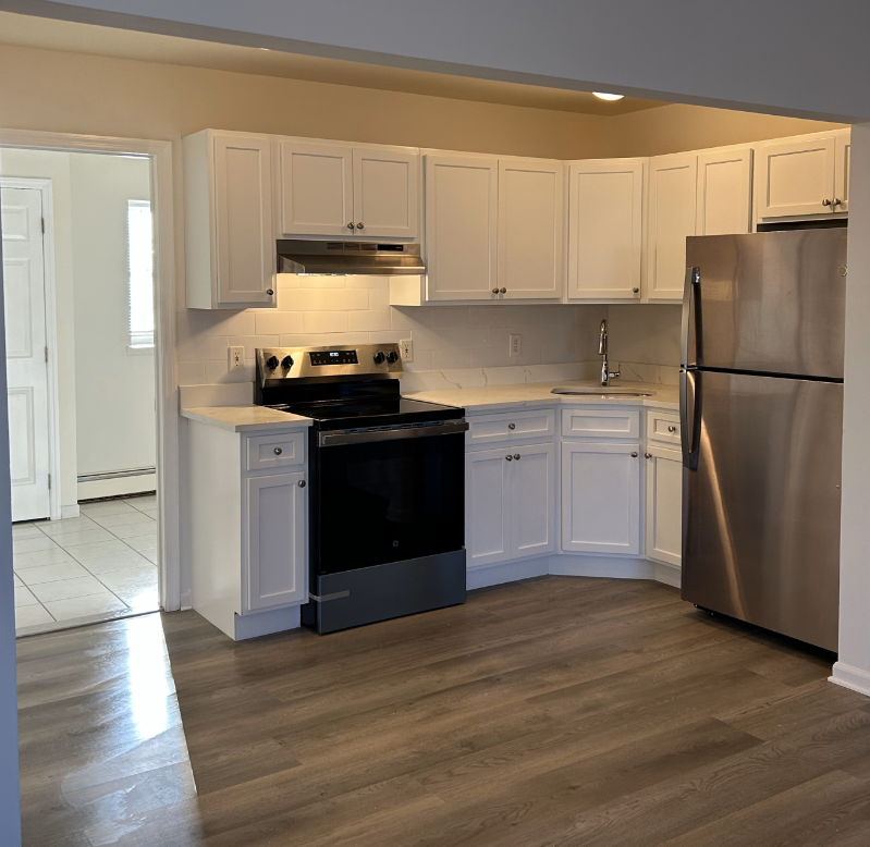 BAYSHORE Apartment: 48 E. GARFIELD STREET