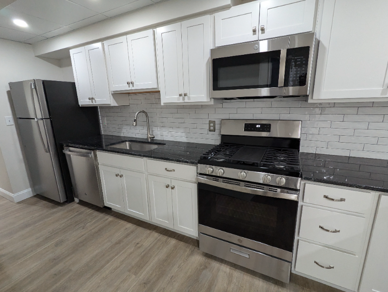 Albany Apartment: 544 Madison Avenue