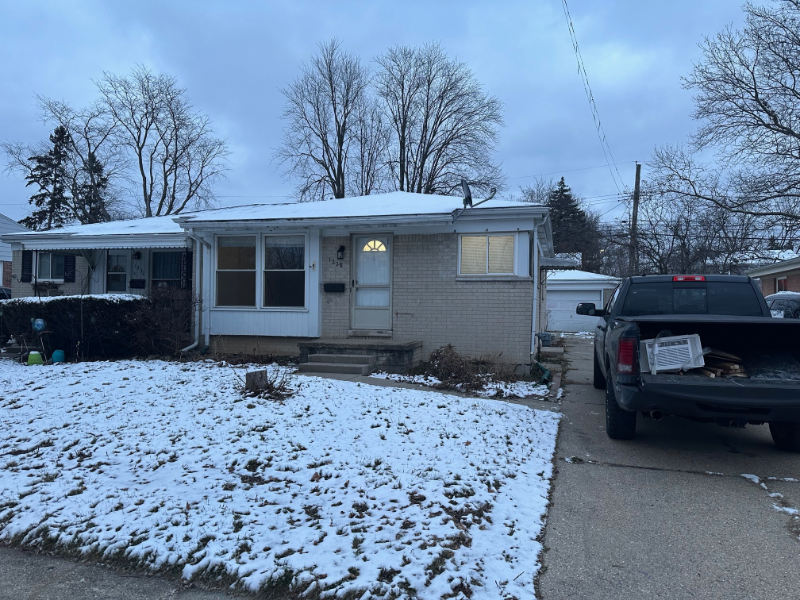 Lansing Multiplex: 1228 N Fairview Ave