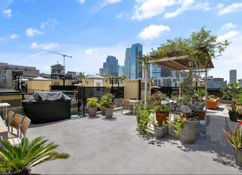 Los Angeles Condo: 108 W 2nd Street