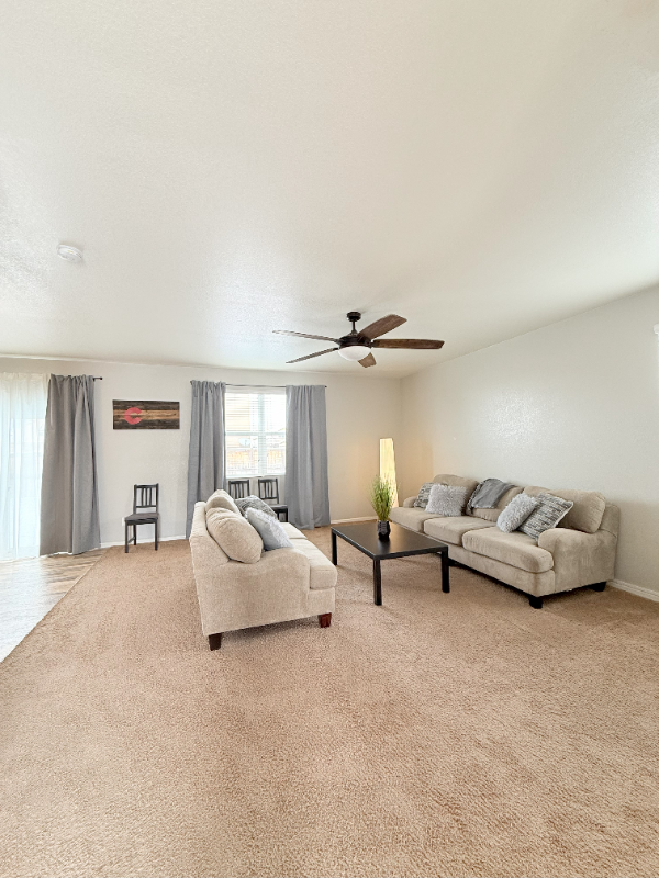 Wellington Single Room: 3634 Daylily St.