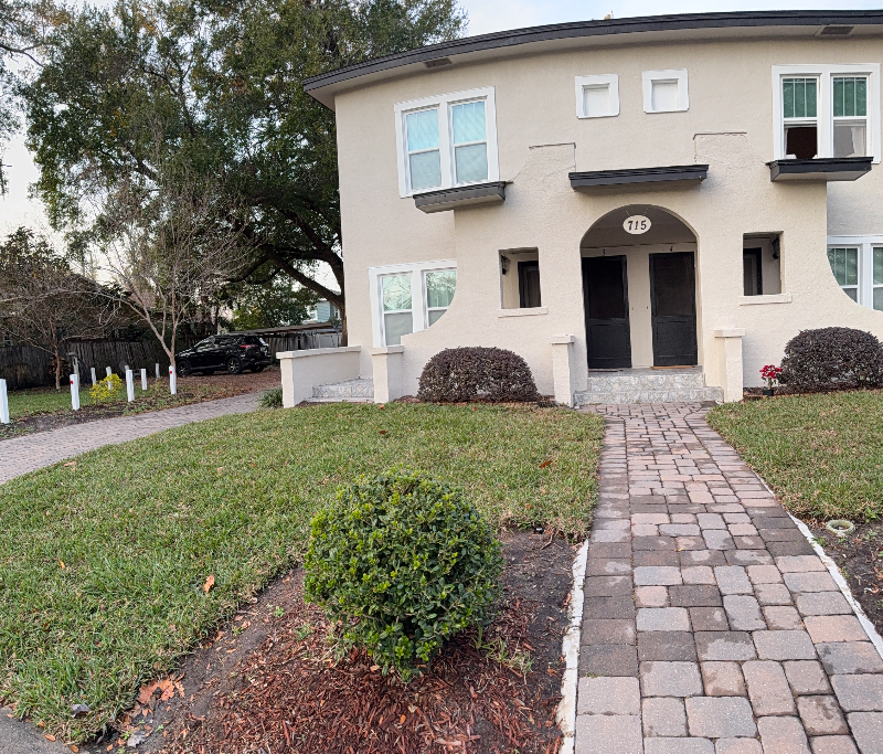 Orlando Apartment: 715 Delaney Park Drive