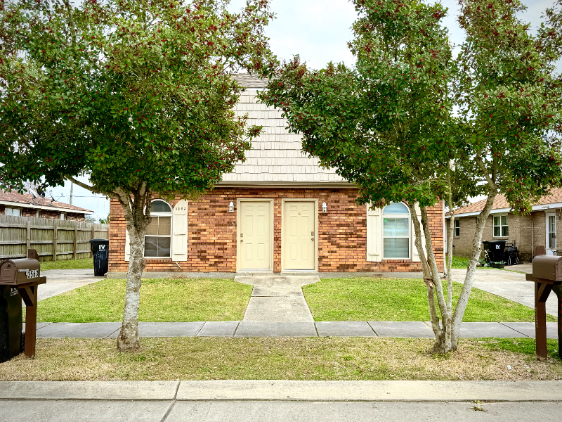Chalmette Multiplex: 3563 Kings Dr