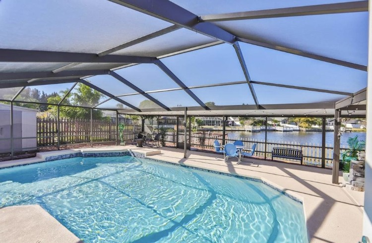 Tampa House: 6518 Ranger Dr