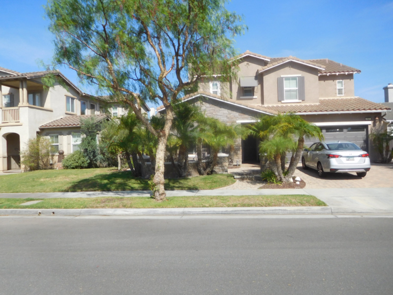 Camarillo House: 3047 Bridgehampton Way