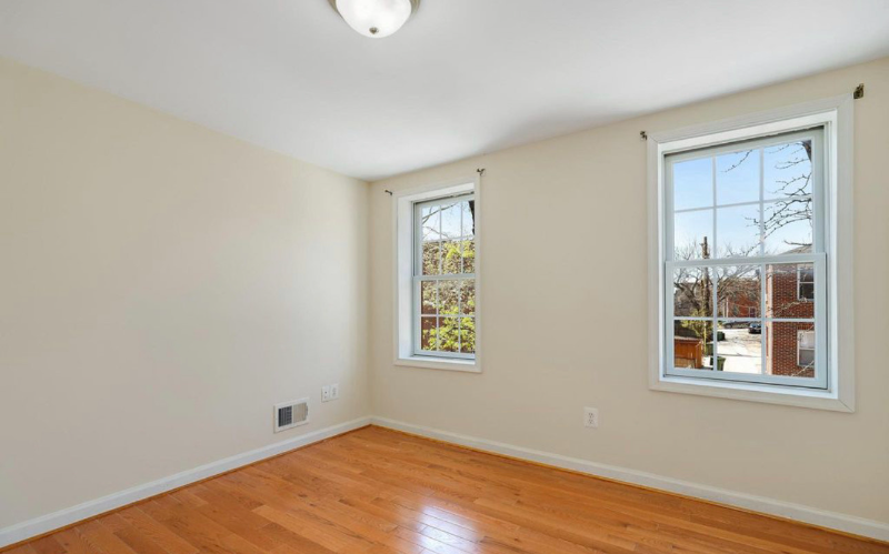 Baltimore Townhome: 123 parkin st