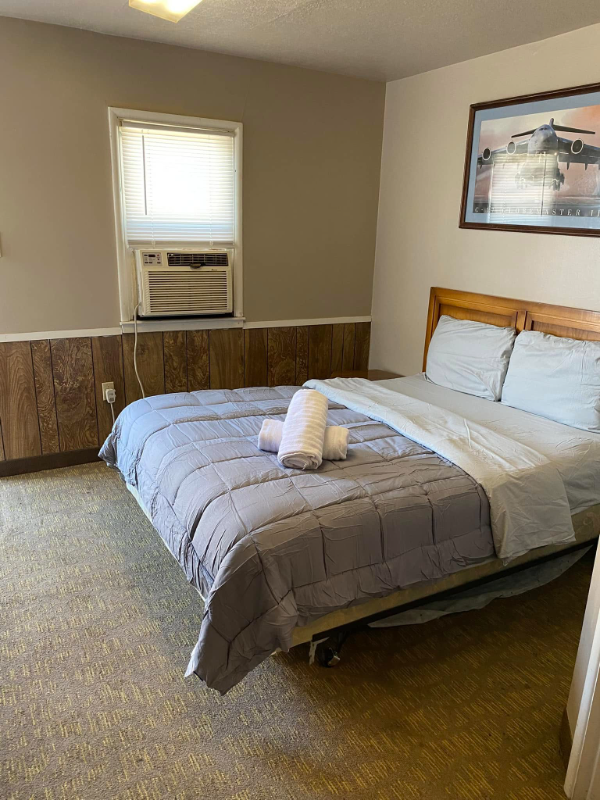 Green River Apartment: 316 East Flaming gorge way