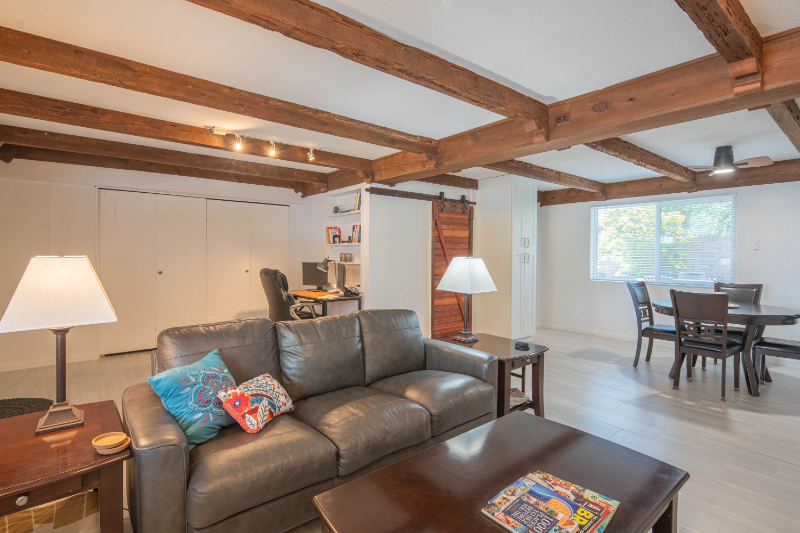 Scottsdale House: 6449 E Sheridan