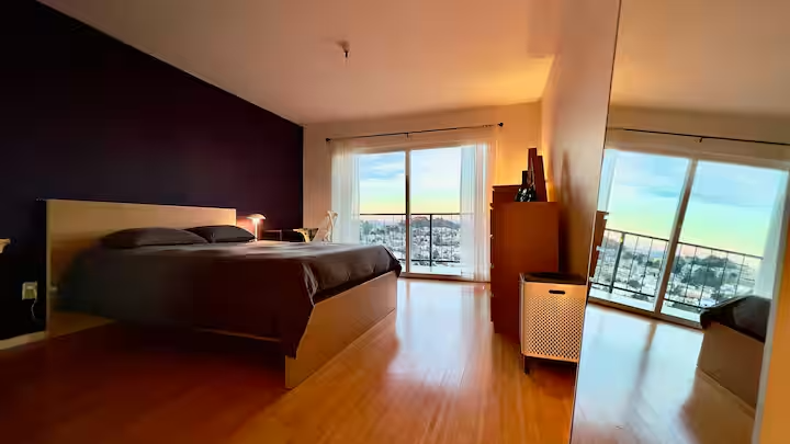 San Francisco Condo: 275 Burnett Ave