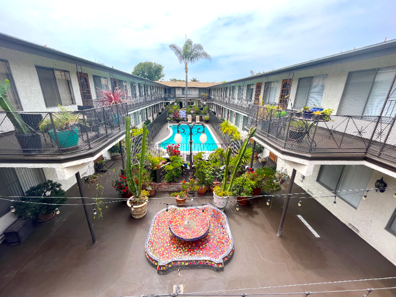 Costa Mesa Apartment: 2115 Placentia Ave