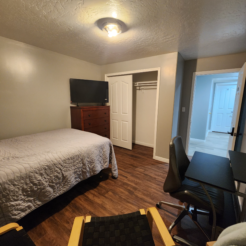 South Jordan Single Room: 9622 s. Elk Vista Lane