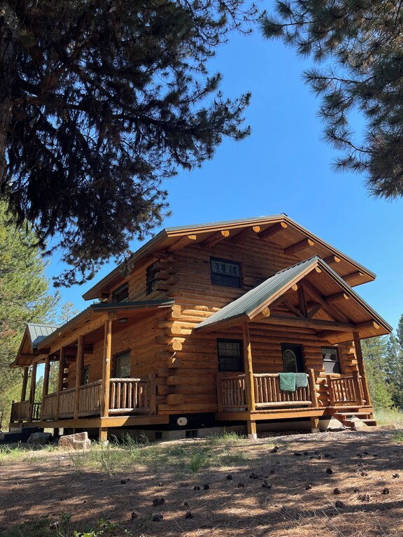 Libby House: 619 Loon Connector Rd