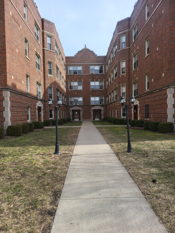 Chicago Apartment: 7041 S Constance