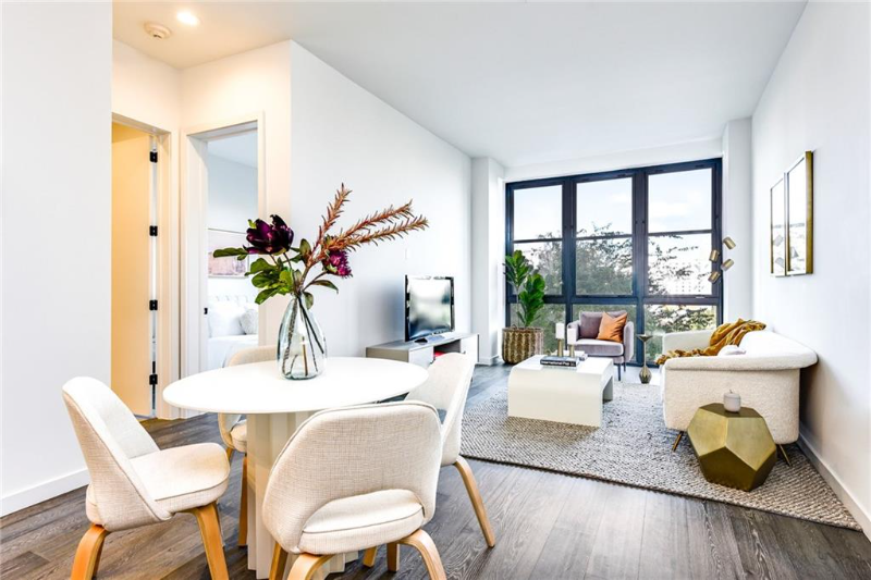Austin Condo: 800 Embassy Dr