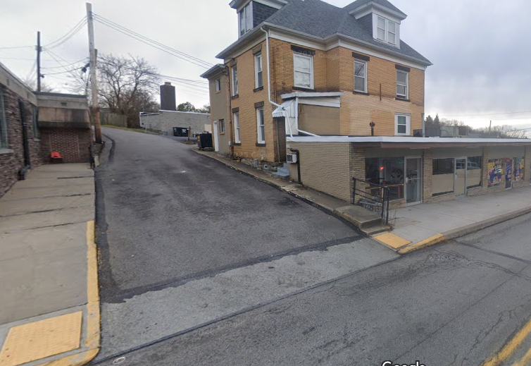 East Mc Keesport Apartment: 1139 5th Ave East Mc Keesport, PA 15035