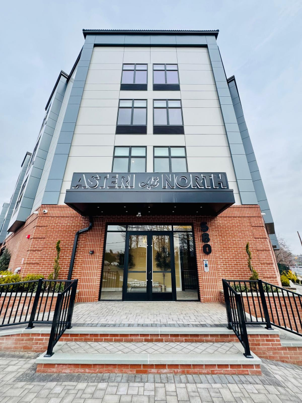 Union Apartment: 580 North Av
