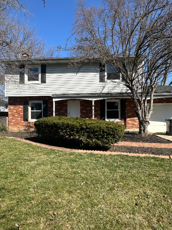 Reynoldsburg House: 6902 Ardelle Dr.