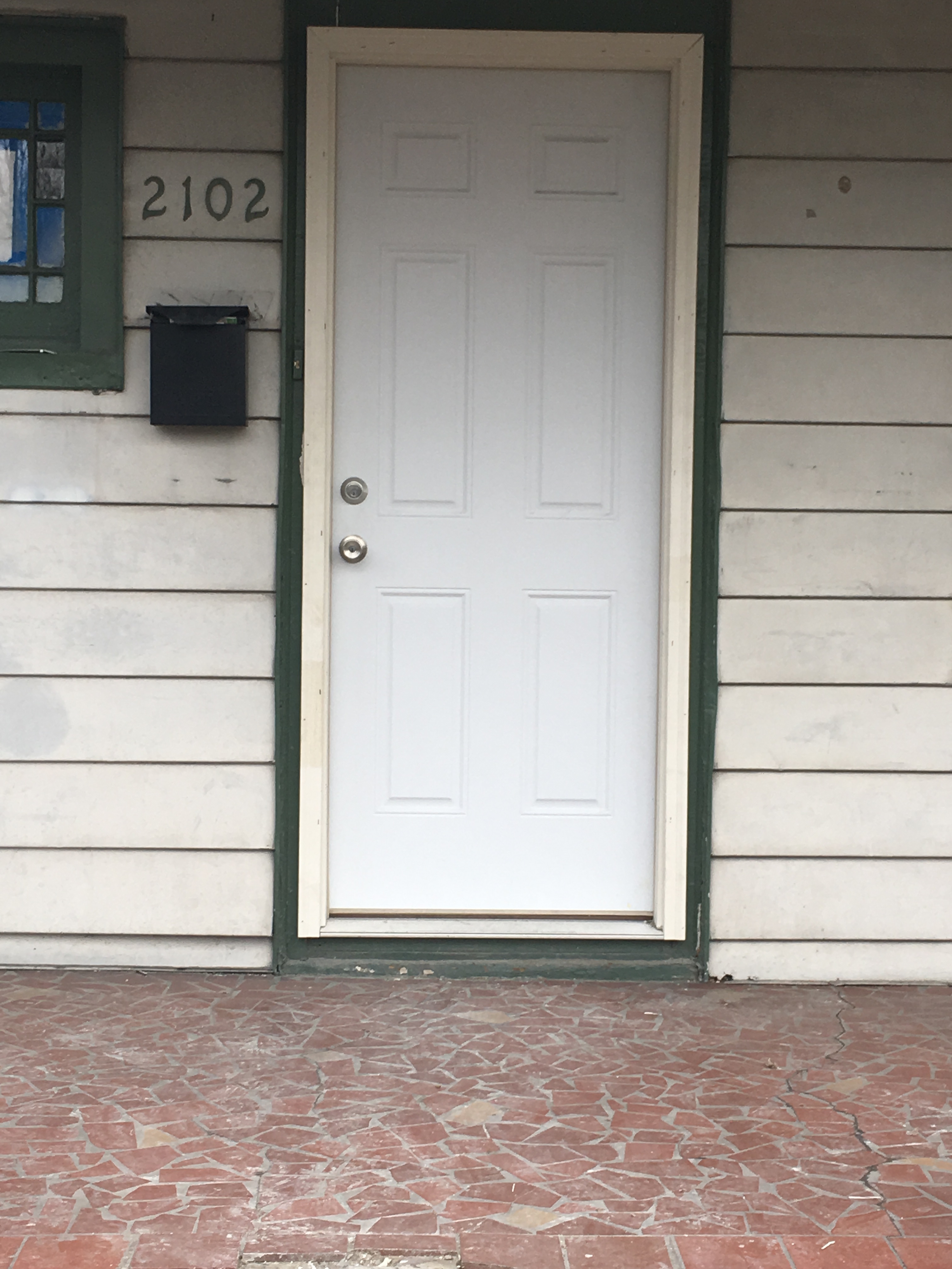 Newport News House: 2102 Marshall Ave