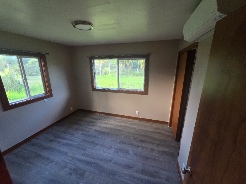 Keaau House: 151704 4th Ave